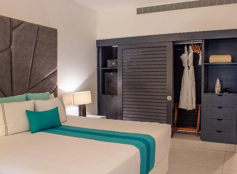 Residences At The Fives Playa del Carmen Hotel